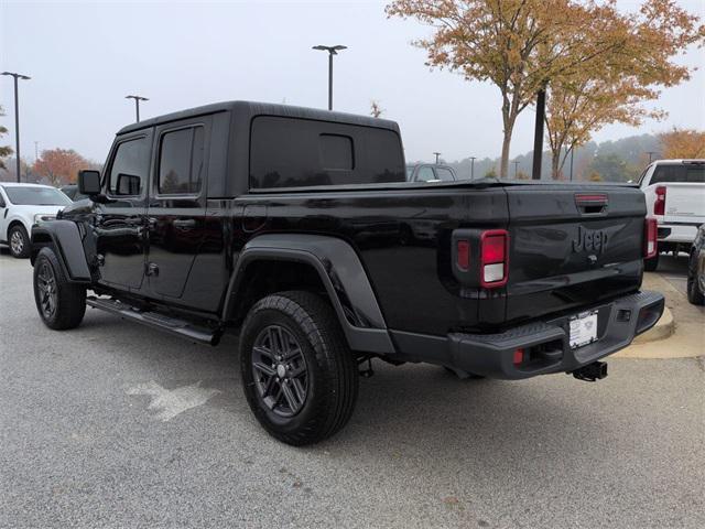 used 2022 Jeep Gladiator car, priced at $29,969