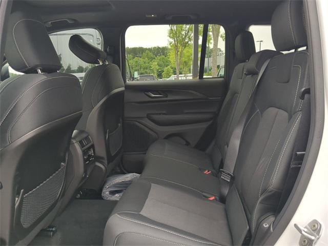 new 2025 Jeep Grand Cherokee car, priced at $36,713