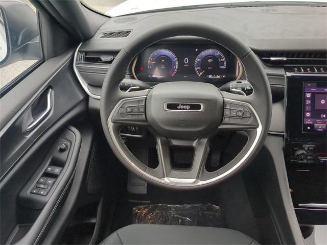 new 2025 Jeep Grand Cherokee car, priced at $36,713