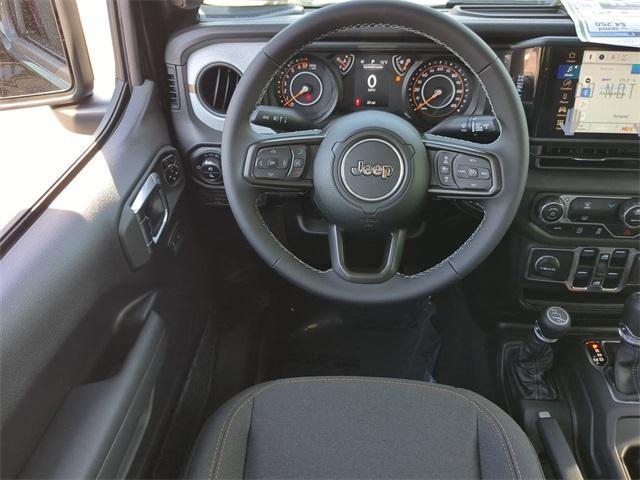 new 2025 Jeep Gladiator car, priced at $43,178
