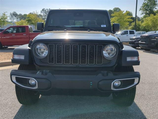 new 2025 Jeep Gladiator car, priced at $43,178