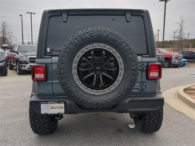 new 2025 Jeep Wrangler car, priced at $59,240