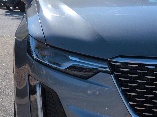 used 2022 Cadillac XT6 car, priced at $34,855