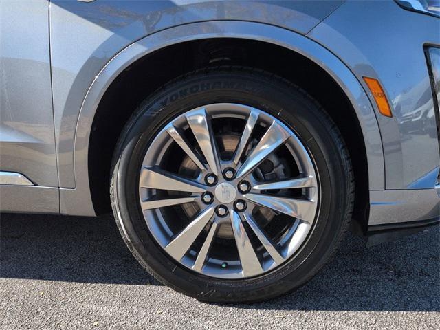 used 2022 Cadillac XT6 car, priced at $34,855