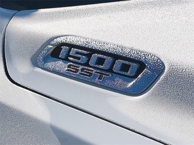 new 2025 Ram 1500 car, priced at $57,779