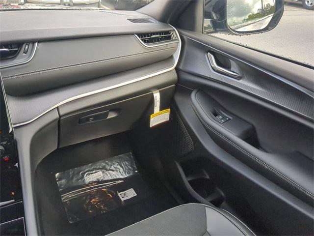 new 2025 Jeep Grand Cherokee L car, priced at $43,080