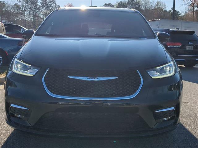 new 2025 Chrysler Pacifica car, priced at $38,615