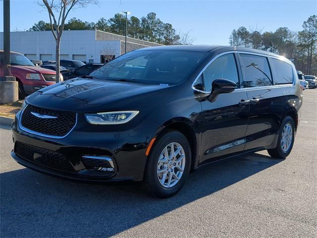 new 2025 Chrysler Pacifica car, priced at $38,615