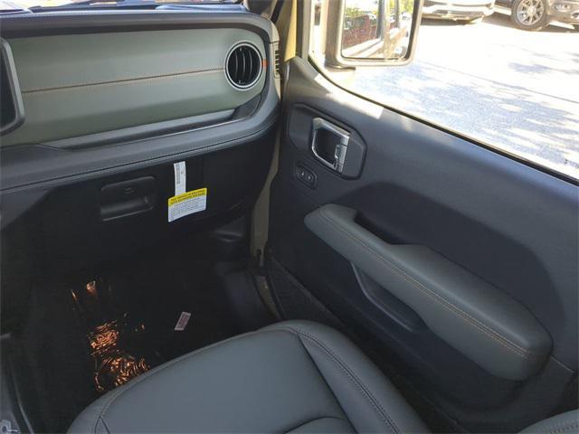 new 2025 Jeep Gladiator car, priced at $55,352