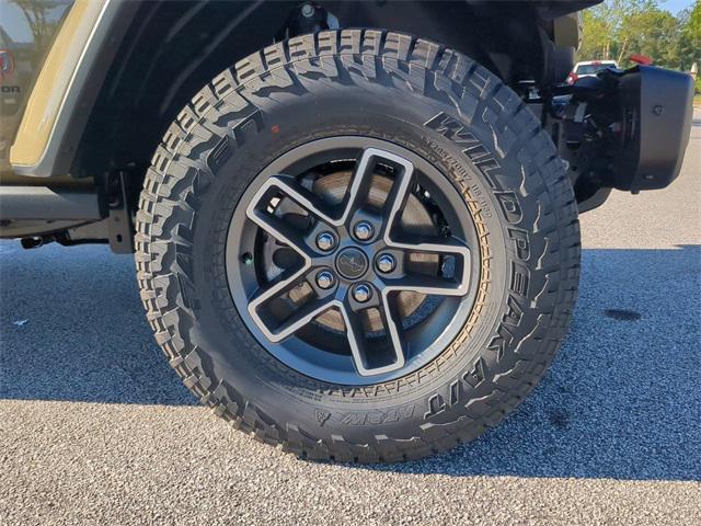 new 2025 Jeep Gladiator car, priced at $55,352