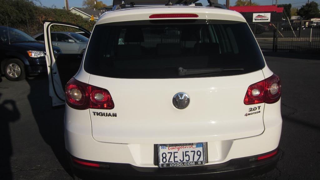 used 2009 Volkswagen Tiguan car, priced at $5,995