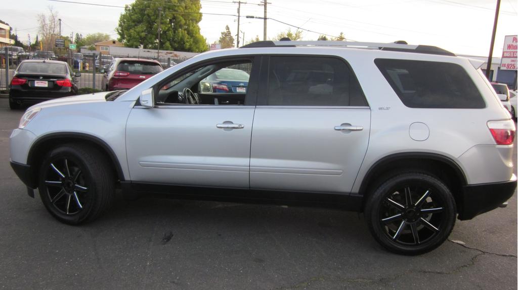 used 2012 GMC Acadia car, priced at $6,950