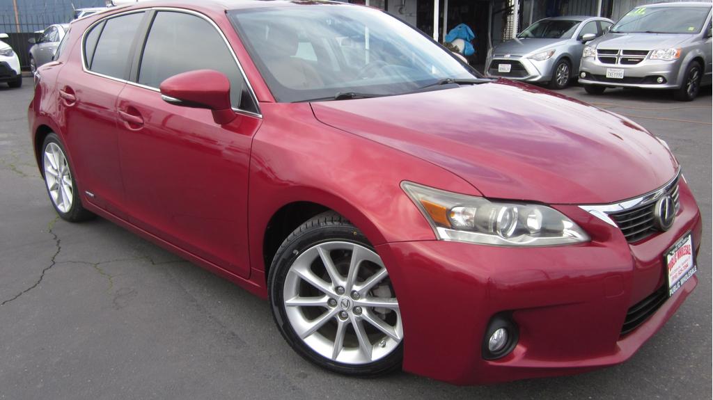 used 2013 Lexus CT 200h car, priced at $10,950