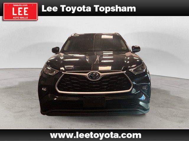 used 2020 Toyota Highlander Hybrid car, priced at $29,915