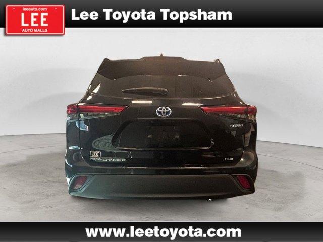 used 2020 Toyota Highlander Hybrid car, priced at $29,915