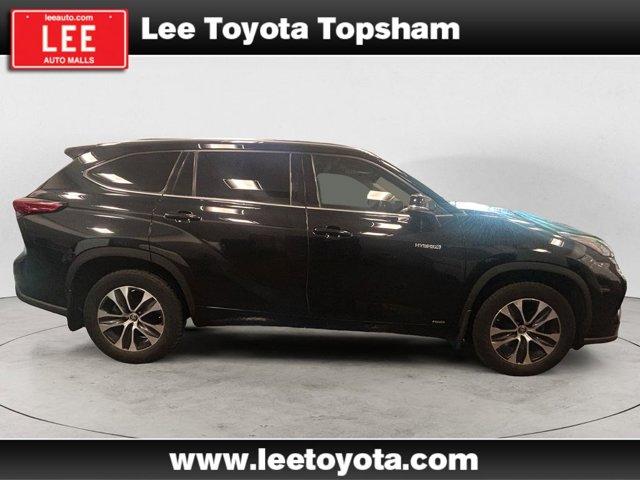 used 2020 Toyota Highlander Hybrid car, priced at $29,915