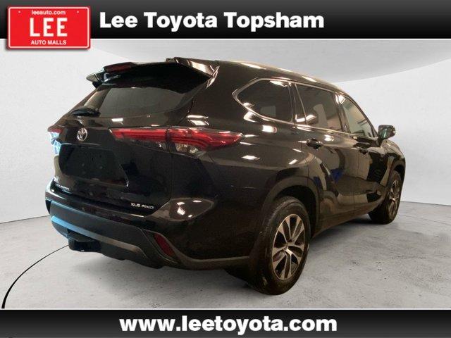 used 2022 Toyota Highlander car, priced at $34,716