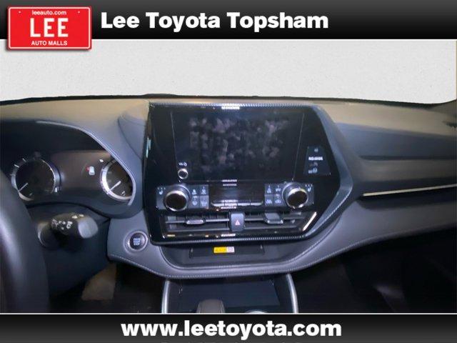 used 2024 Toyota Highlander car, priced at $45,854