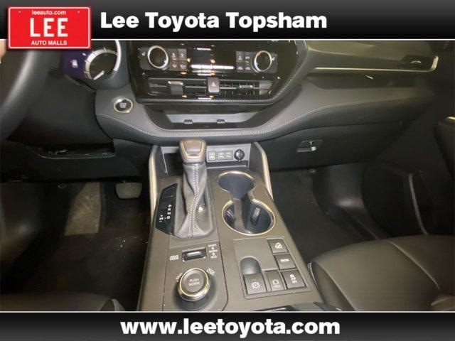 used 2024 Toyota Highlander car, priced at $45,854