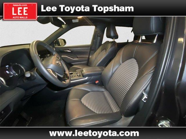 used 2024 Toyota Highlander car, priced at $46,235