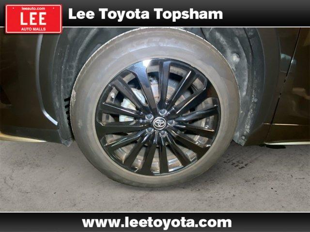 used 2024 Toyota Highlander car, priced at $46,235