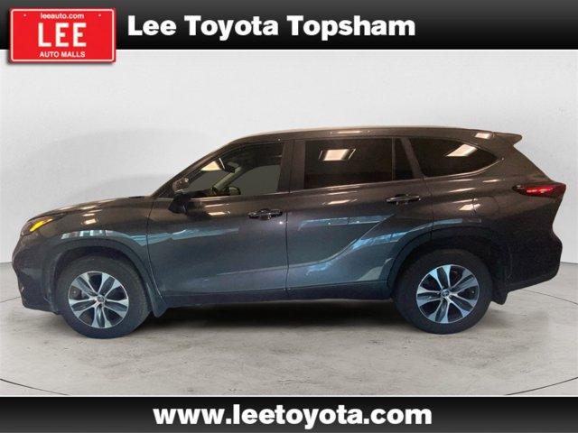 used 2023 Toyota Highlander car, priced at $40,787