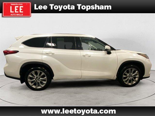 used 2020 Toyota Highlander car, priced at $27,599