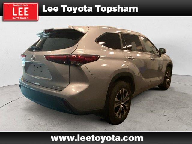 used 2023 Toyota Highlander car, priced at $38,499