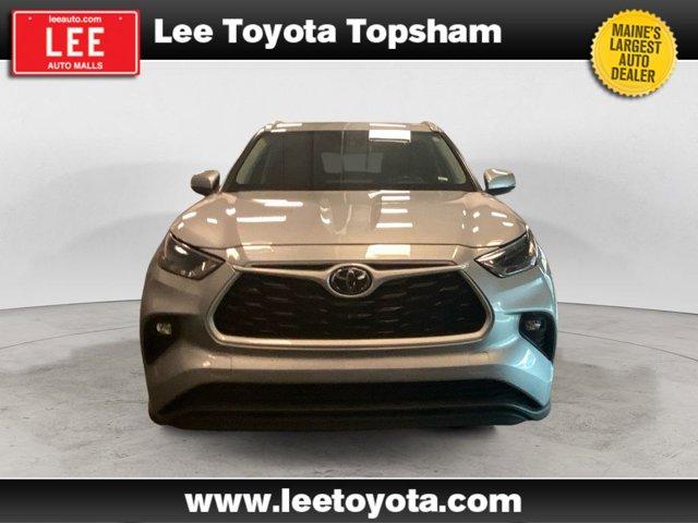 used 2023 Toyota Highlander car, priced at $38,499
