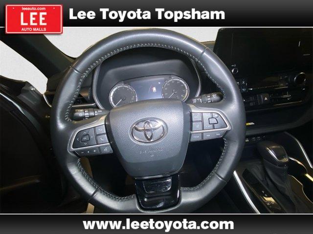 used 2024 Toyota Highlander car, priced at $44,535