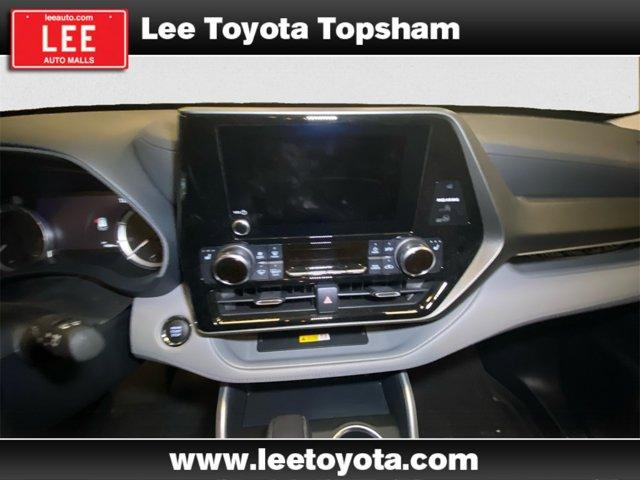 used 2023 Toyota Highlander car, priced at $41,263