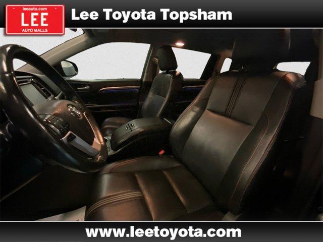 used 2019 Toyota Highlander car, priced at $26,874