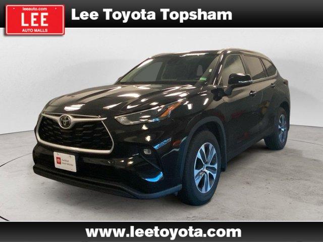 used 2024 Toyota Highlander car, priced at $43,699