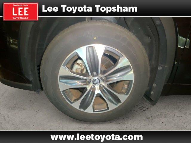 used 2023 Toyota Highlander car, priced at $39,669