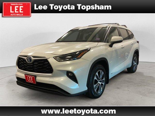 used 2023 Toyota Highlander car, priced at $45,888