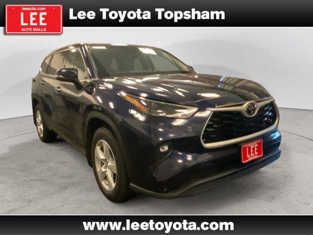 used 2022 Toyota Highlander car, priced at $32,355