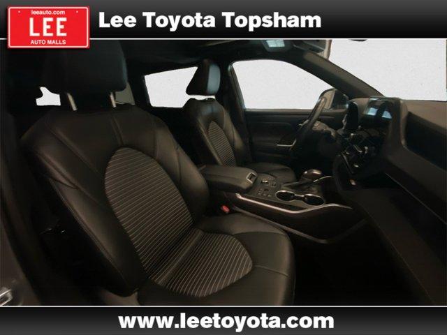 used 2024 Toyota Highlander car, priced at $44,000