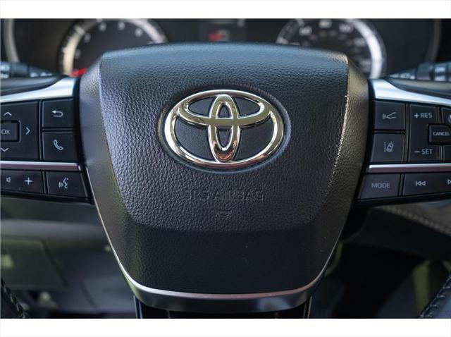 used 2021 Toyota Highlander car, priced at $27,497