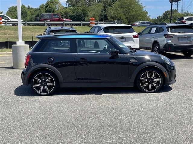 used 2022 MINI Hardtop car, priced at $22,995