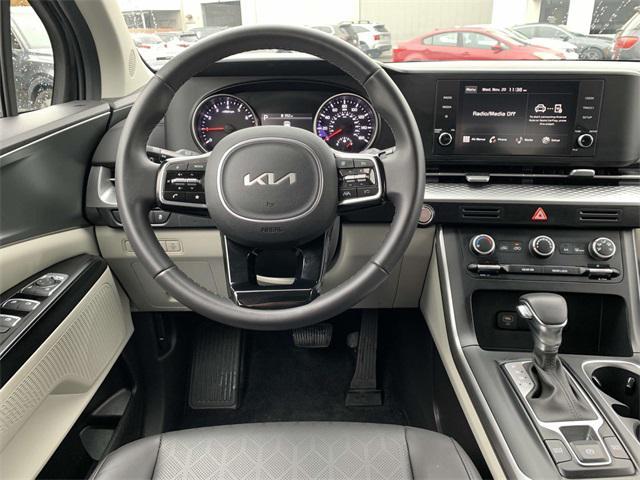 used 2024 Kia Carnival car, priced at $36,750