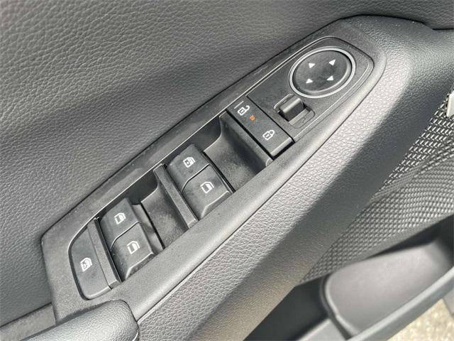 used 2025 Kia Seltos car, priced at $26,999