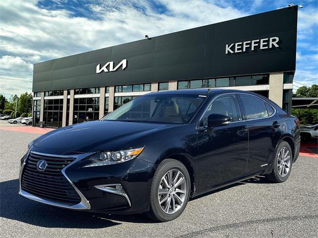 used 2017 Lexus ES 300h car, priced at $23,790