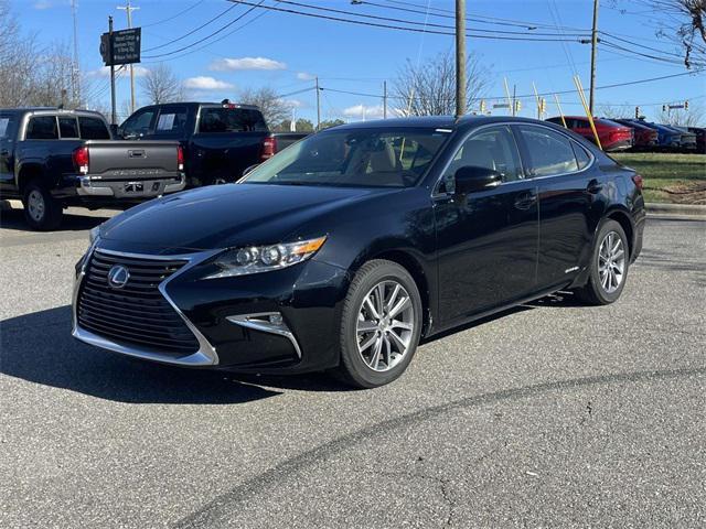 used 2017 Lexus ES 300h car, priced at $23,795