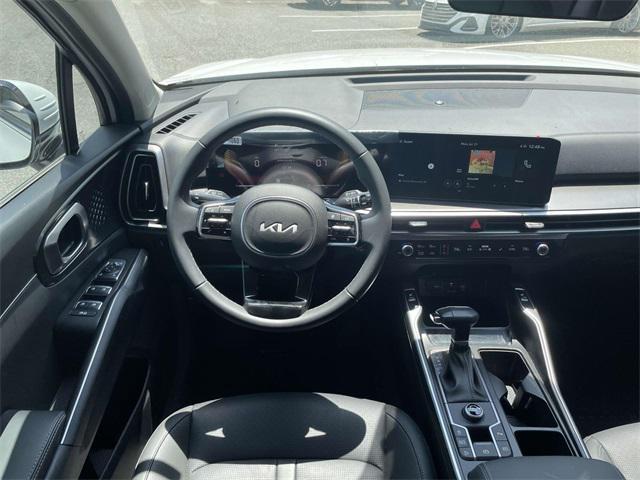 used 2025 Kia Sorento car, priced at $32,276