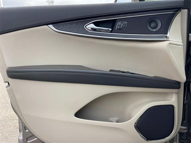 used 2020 Lincoln Nautilus car, priced at $29,460