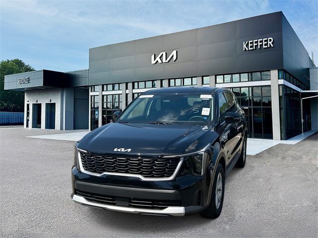 used 2025 Kia Sorento car, priced at $28,880
