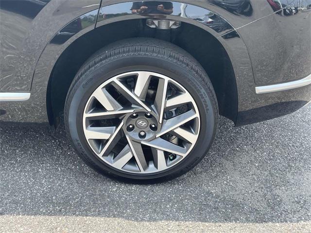 used 2023 Hyundai Santa Fe car, priced at $30,997