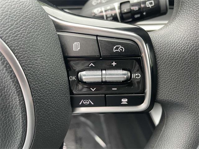 used 2025 Kia Sorento car, priced at $29,977