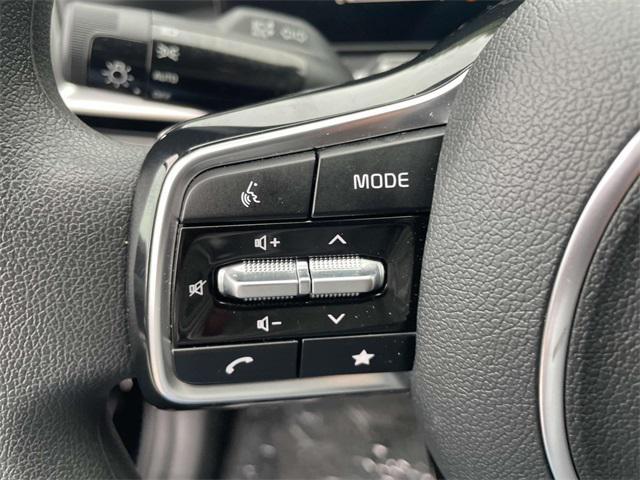 used 2025 Kia Sorento car, priced at $29,977