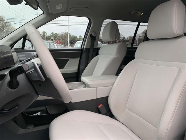 used 2024 Hyundai Santa Fe car, priced at $32,999